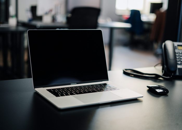 julian hochgesang psgv5khidly unsplash